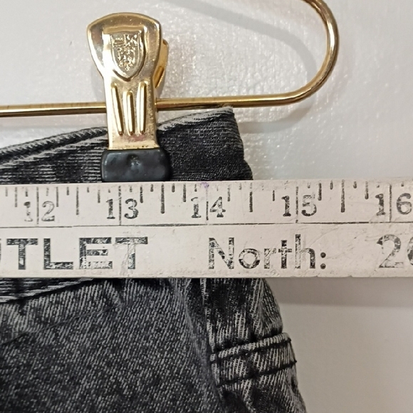 Distressed Black Denim Shorts Women's Large - Picture 4 of 8